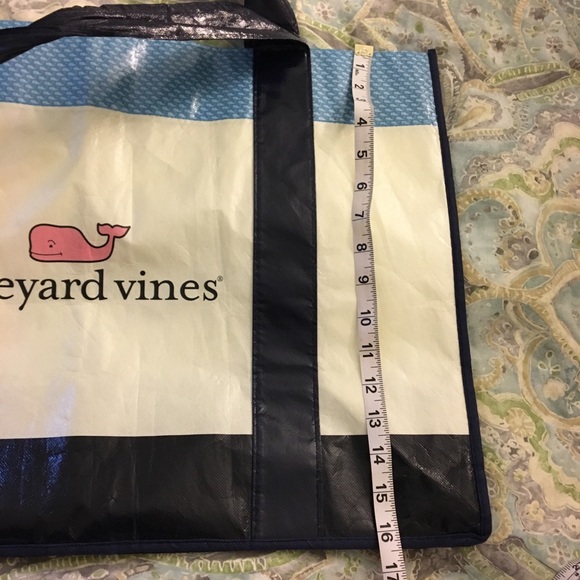 VGUC Vineyard Vines reusable bag - Picture 6 of 8